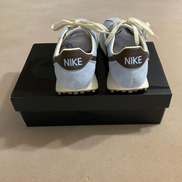 Nike D-1000 Sneakers - Picture 4 of 5